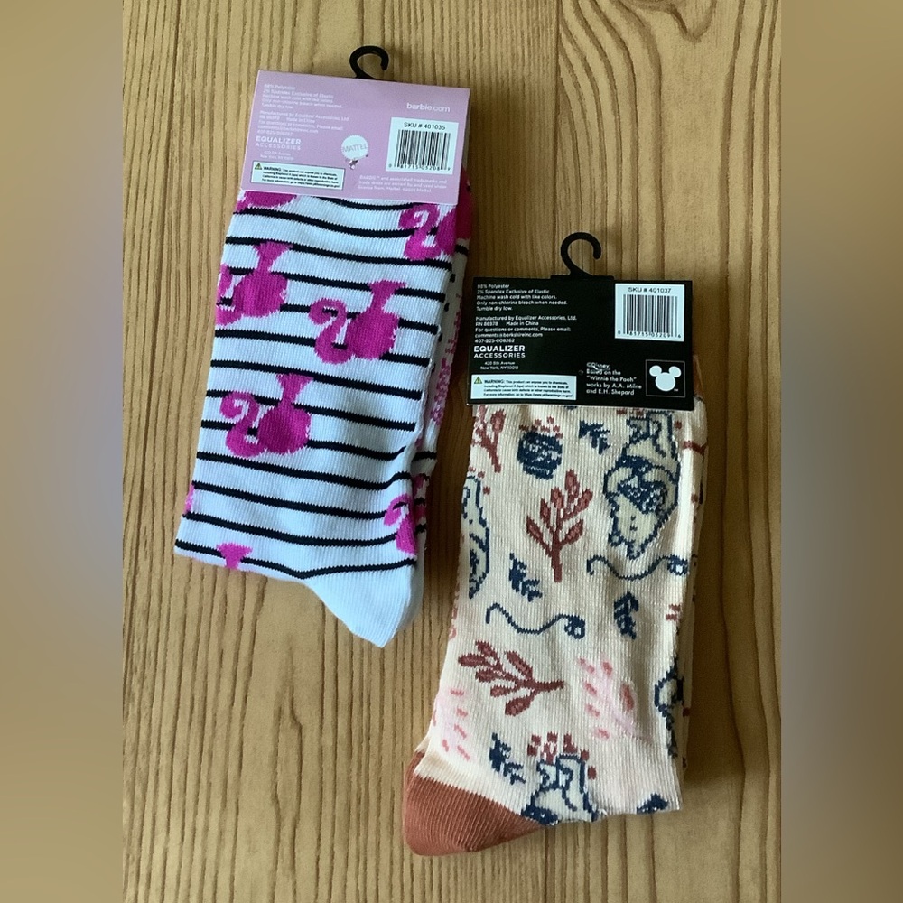NWT. 2Pairs Popular Crew Socks. Size 9-13 - Picture 6 of 6